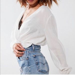 Silent & Noise White Crop Top